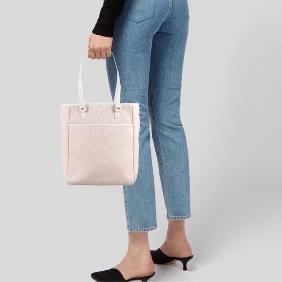 Dior Tote - Picture 2 of 14